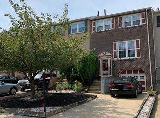 138 W Collins Ct, Blackwood, NJ 08012
