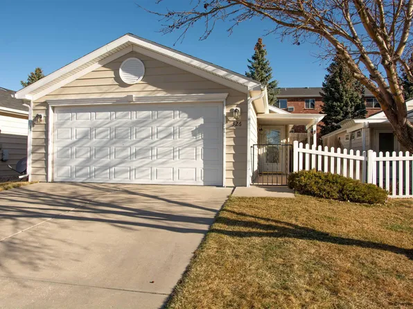 326 Arbor Ln, Cheyenne, WY 82009