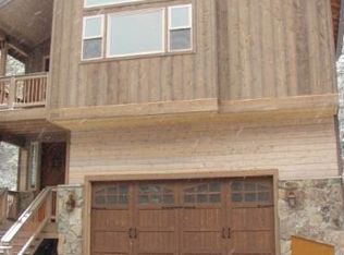 1583 Crystal Air Dr, South Lake Tahoe, CA