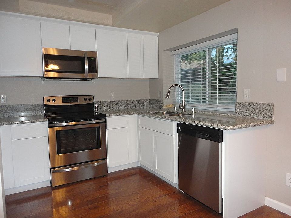 2nd image of 7232 Old Nave Ct