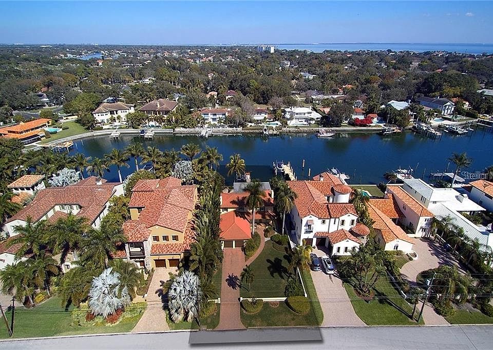 1st image of 809 Brightwaters Blvd NE