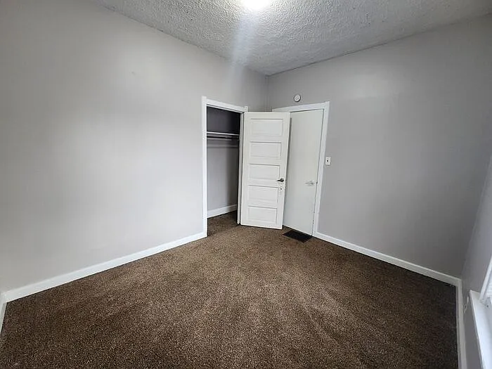 1436 Sycamore St — Photo 10