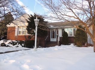 85 McKinley Ave, Lodi, NJ 07644