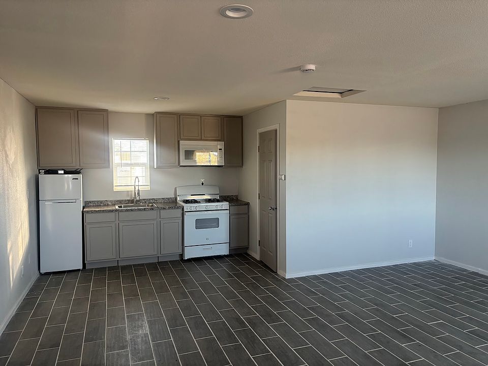 1st image of 72585 Larrea Ave #B
