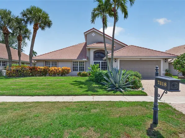 7318 Amber Falls Ln, Boynton Beach, FL 33437
