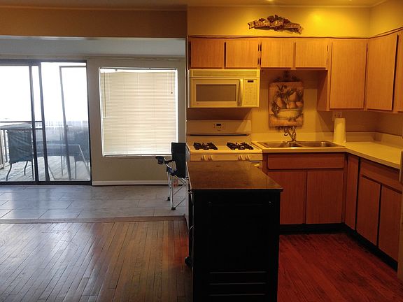 Kitchen/dining room/sun room