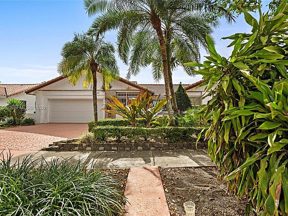 3rd image of 13220 SW 5th St