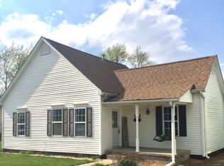 216 W Caldwell St, Auburn, IL 62615