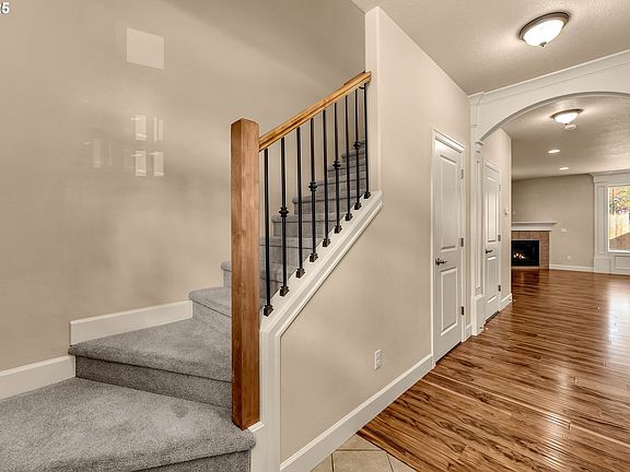 4th image of 5517 NE 61st Ct