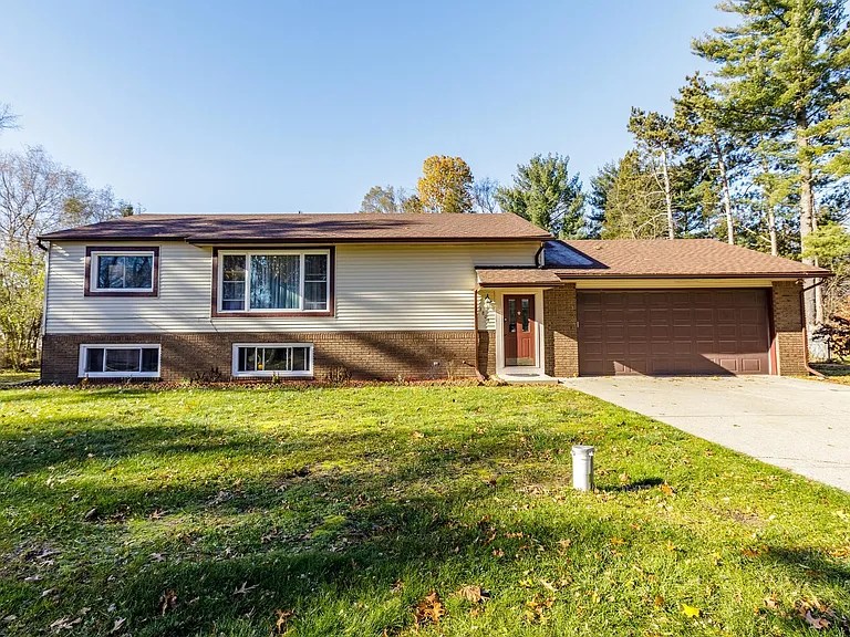 3809 Vanstone Dr — Photo 39