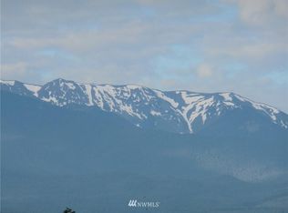 395 Honeysuckle Ln, Sequim, WA 98382