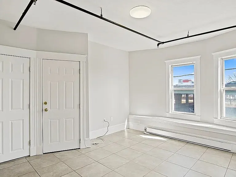 2 Walnut St #2 — Photo 8