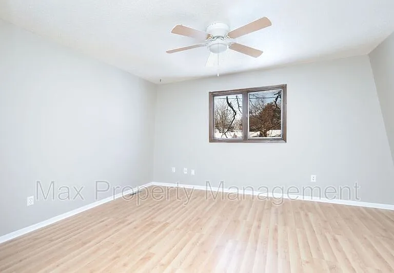 3919 SW 3rd St — Photo 18