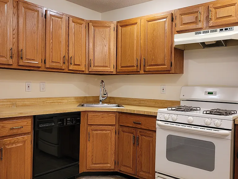 433 Danbury Ln #433 — Photo 24