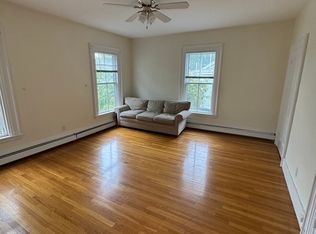28 Roseland St #4, Cambridge, MA 02140