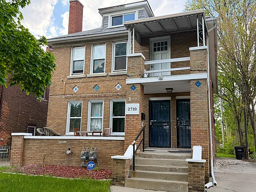 2710 Clements Ave #2 Photo 1