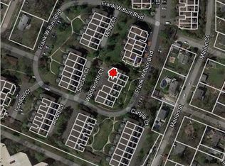 10 Wadsworth Ct, Teaneck, NJ 07666