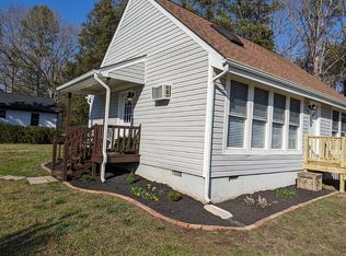 3703 Yard Arm Dr, Chester, VA 23831