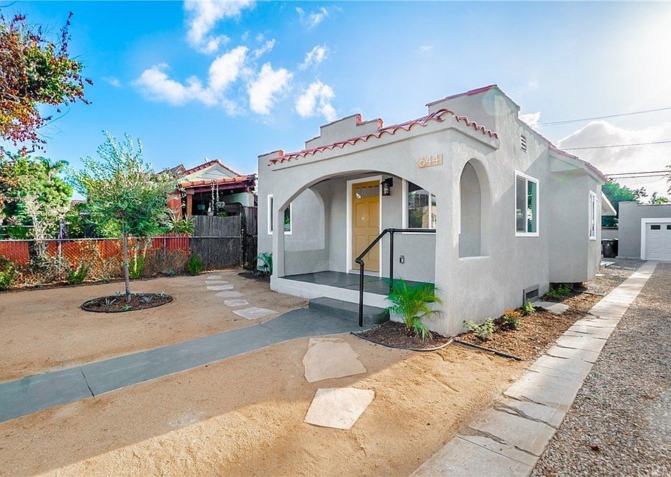 1st image of 644 Amalia Ave