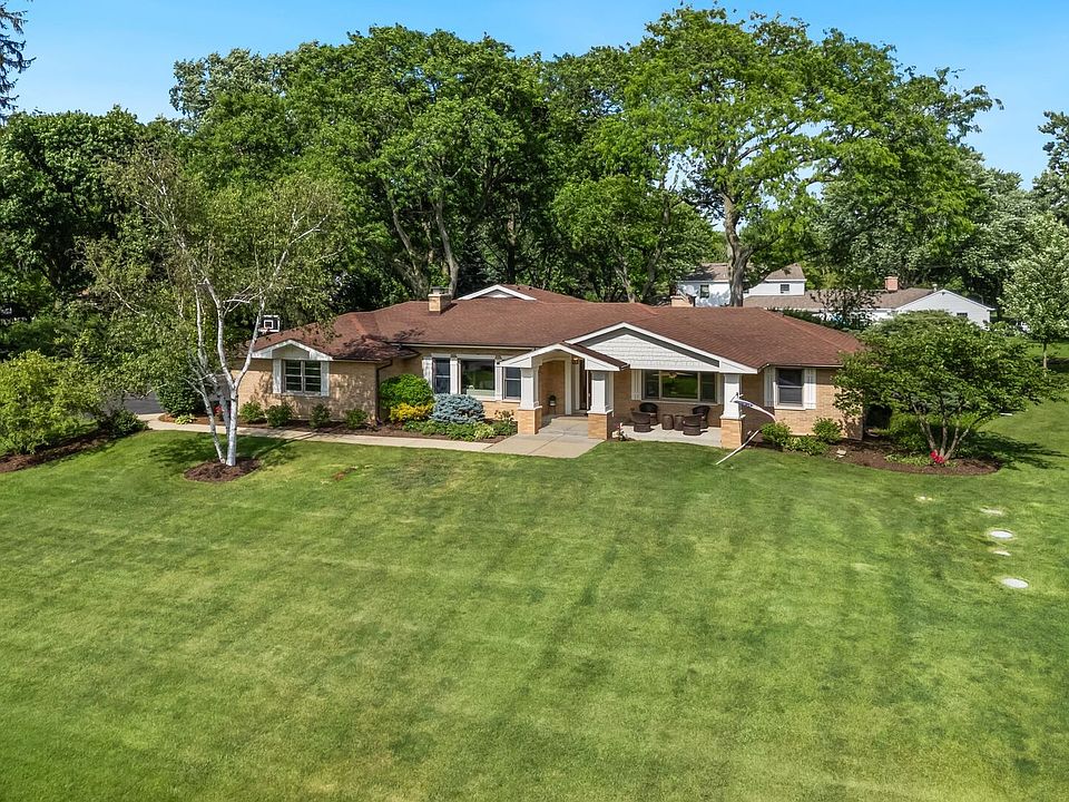1st image of 1043 Blackburn Dr