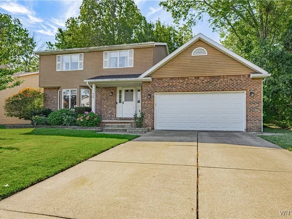959 Castlebar Dr, North Tonawanda, NY 14120