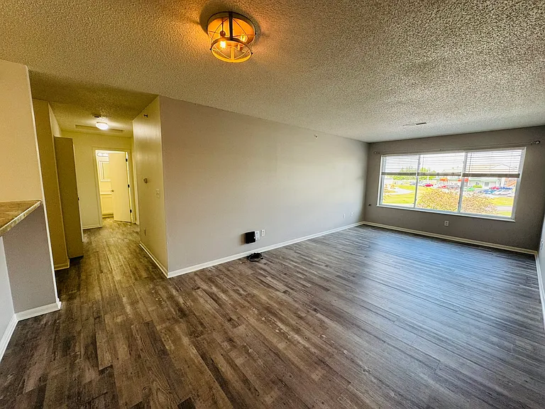245 Beaver Kreek Ctr #5 — Photo 11