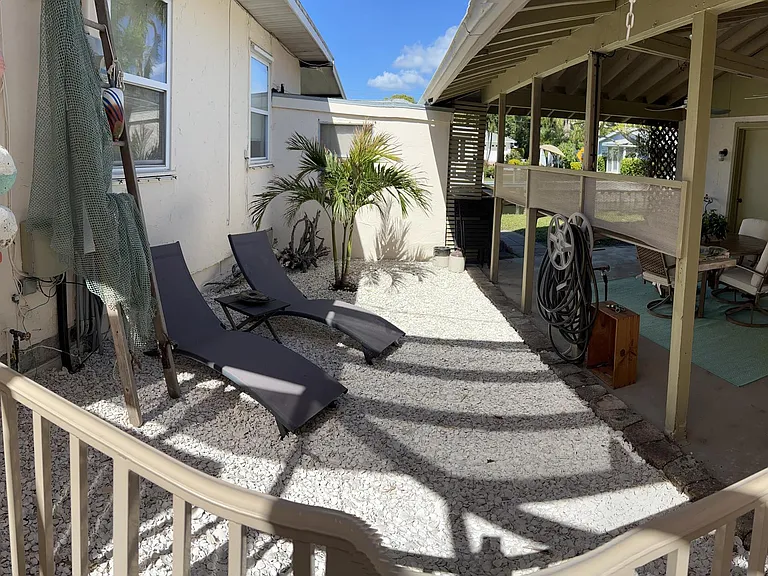 573 Tarawitt Dr — Photo 20