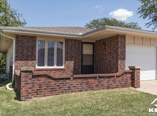 2234 S White Oak Dr, Wichita, KS 67207