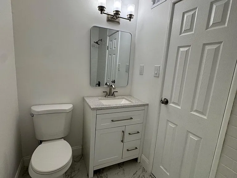 9762 Hilspach St — Photo 8