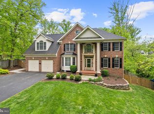 4013 Laurel Rd, Alexandria, VA 22309