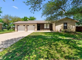 112 W Cedar St, Hurst, TX 76053