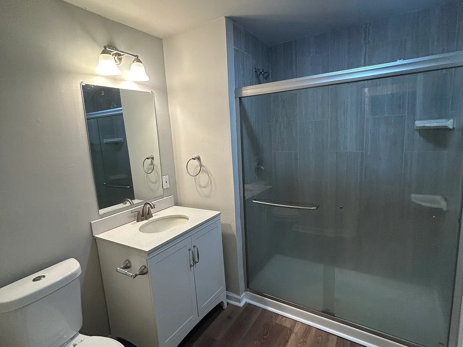 2 bed, 1000 sqft, $1,600 — Photo 4