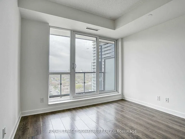 170 Sumach St #1810 — Photo 8