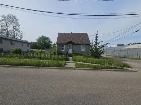 70 Oak St, Prairie Du Sac, WI 53578