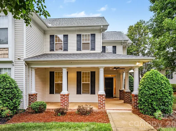 2065 Gable Way Ln, Matthews, NC 28104
