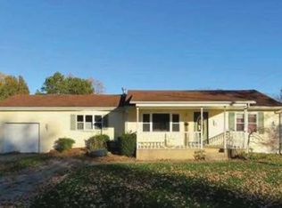 1410 S 31st St, Decatur, IL 62521