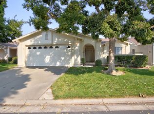 7693 Sunmore Ln, Sacramento, CA