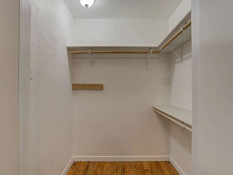 3115 32nd St — Photo 20