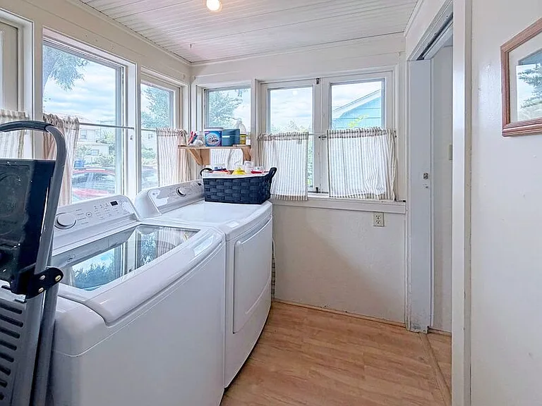 1588 Patterson St — Photo 10