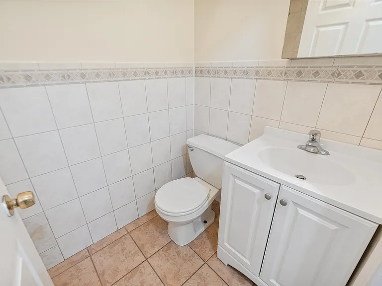 2705 Central Ave #1 — Photo 12