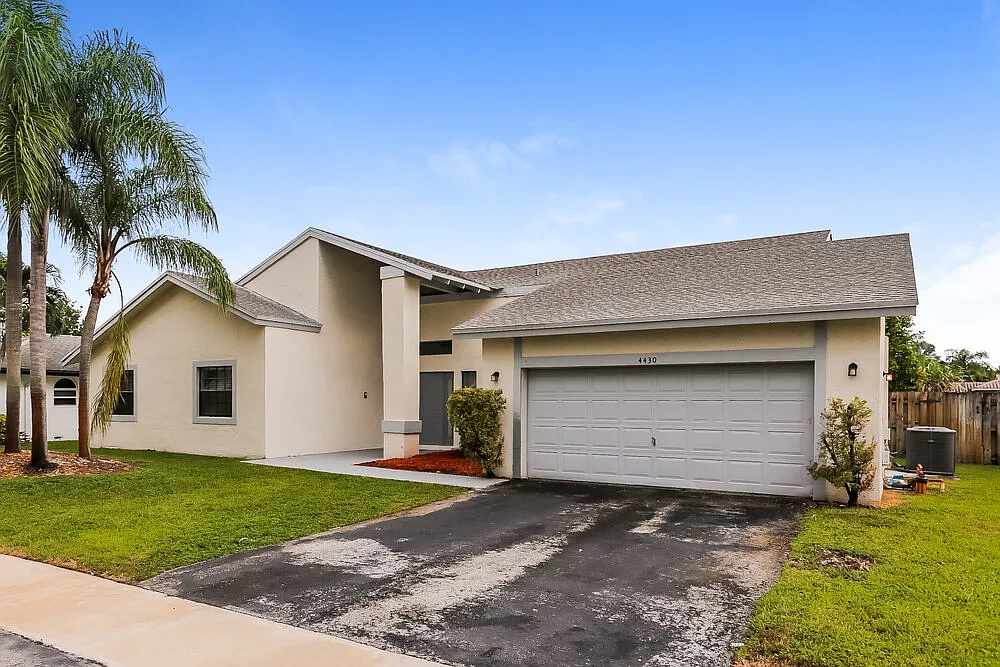 4 bed, 2.5 bath, 2445 sqft, $4,750 — Photo 3