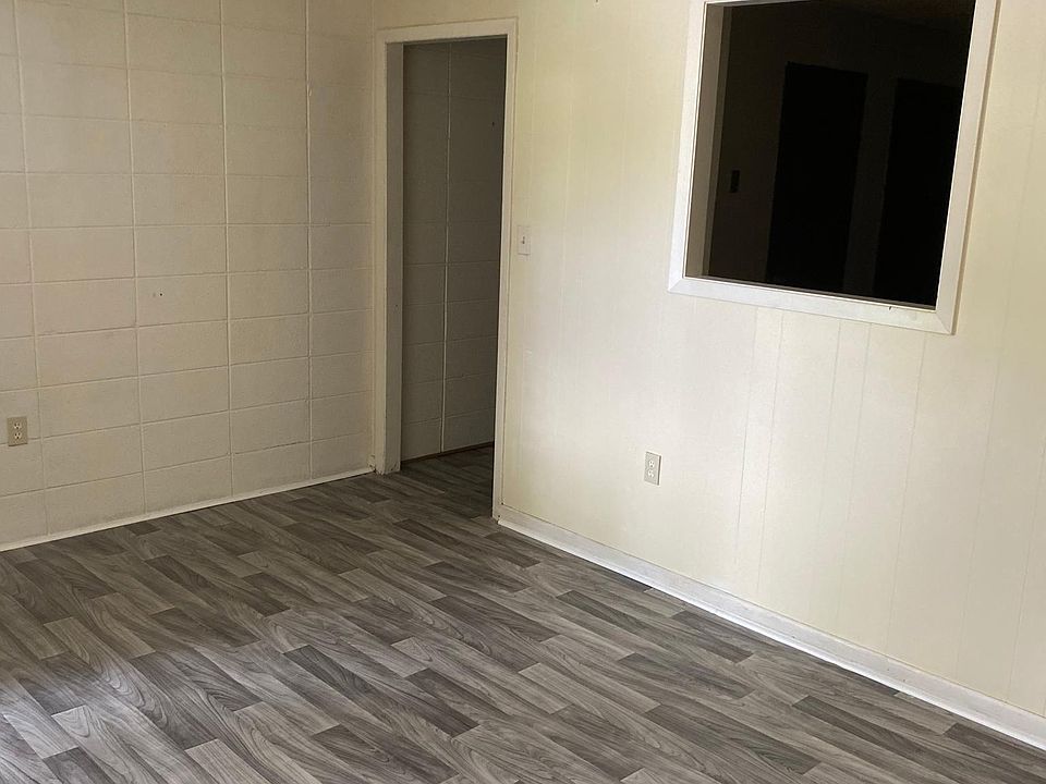 1st image of 740 E 1st North St APT 8