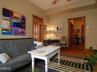846 W Newport Ave, Chicago, IL 60657