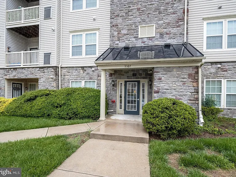 5307 Wyndholme Cir #102 — Photo 1