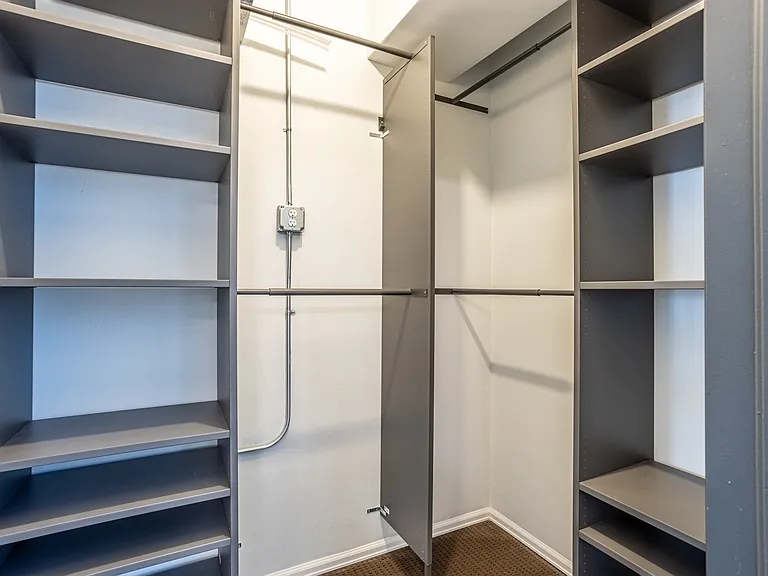 227 N Broadway #204 — Photo 15