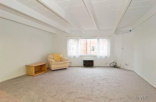 2nd image of 6123 N Winchester Ave APT 2B