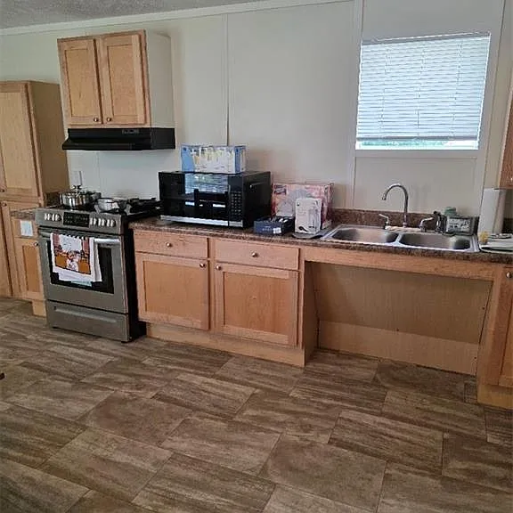 8385 Marx Dr — Photo 6