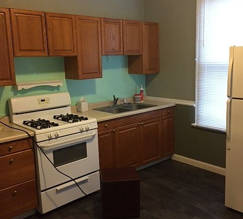 2nd image of 2952 Central Ave #1/2