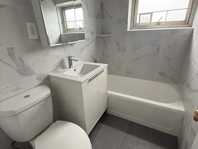189-04 64th Ave #13E — Photo 5