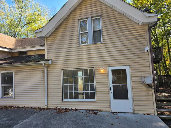 17 Clove Rd APT 3, Salisbury Mills, NY 12577